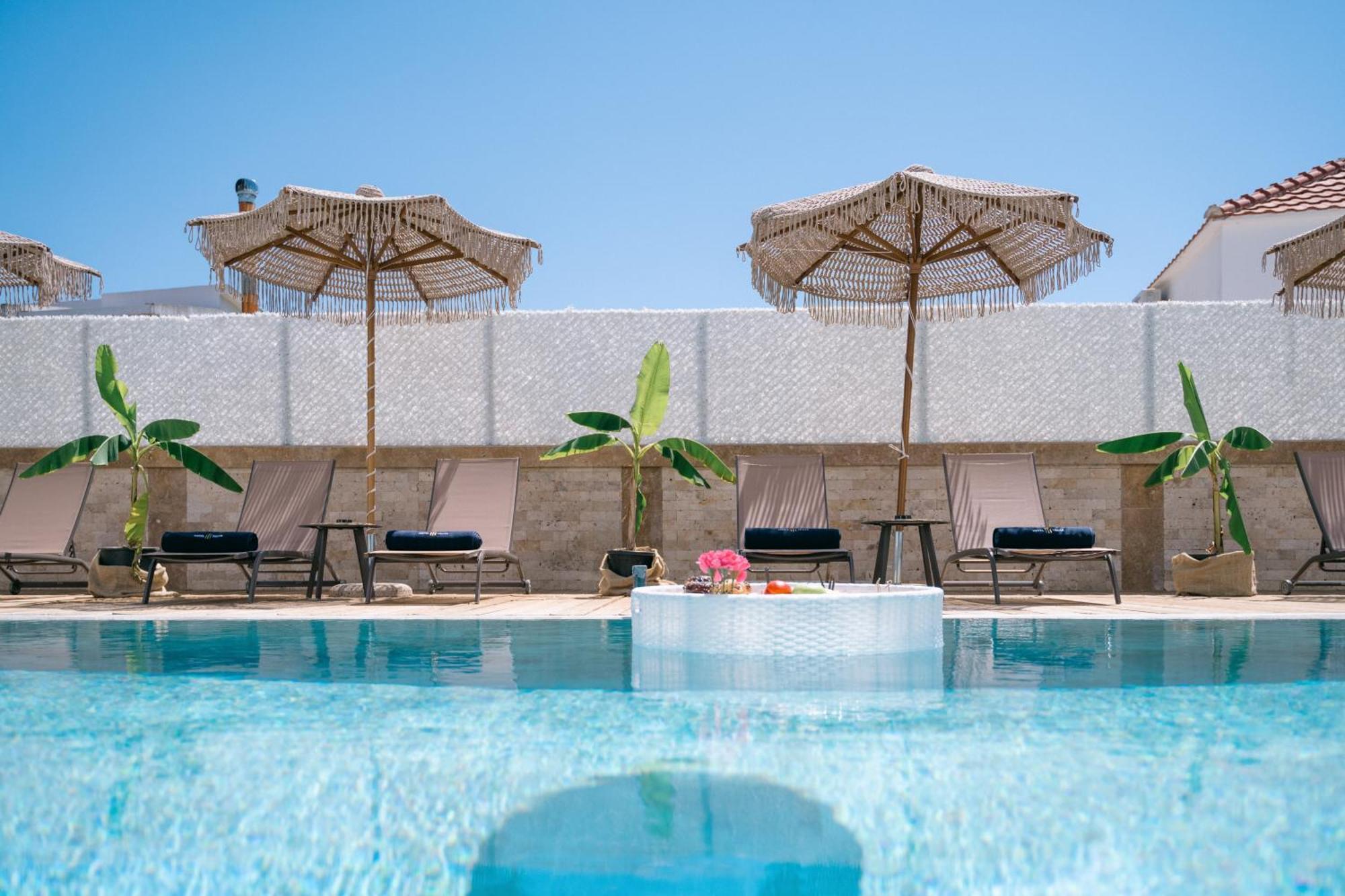 Hotel Teuta Ulcinj Esterno foto