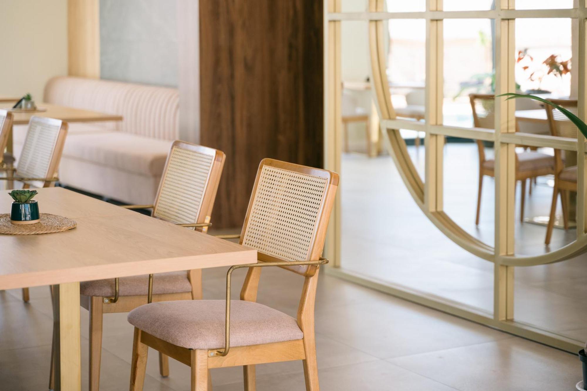 Hotel Teuta Ulcinj Esterno foto