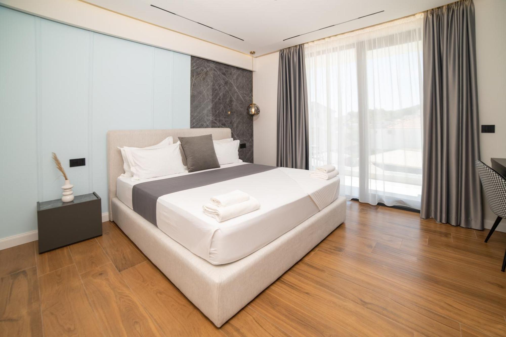 Hotel Teuta Ulcinj Esterno foto
